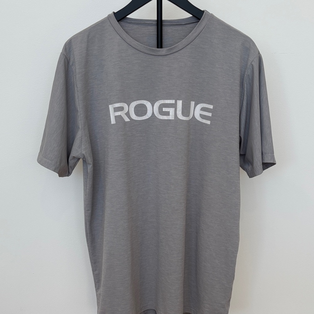 Rogue Men's Short Sleeve Tee in Gray with White Logo